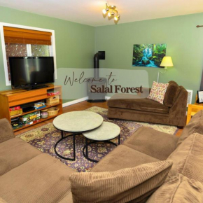Salal Forest - 2 bedroom cabin in the forest